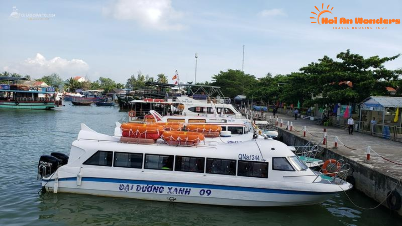 Mua vé lẻ trực tiếp tại Bến tàu Cửa Đại