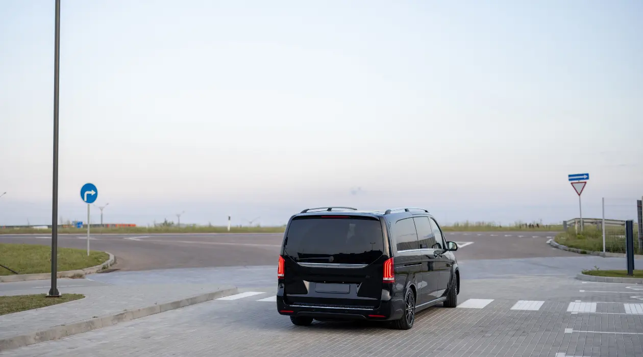 Why Hoi An Wonders is the Most Trusted Hoi An Private Car Company for Your Trip 24 VM Car